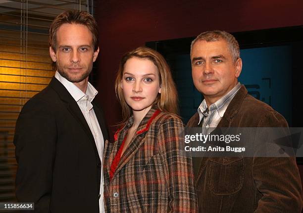 Julian Weigand, Jana Klinge and Hansa Czypionka during "R.I.S. - Die Sprache der Toten" Presscall: Start of The New Sat.1 Series on March 25th 2007...