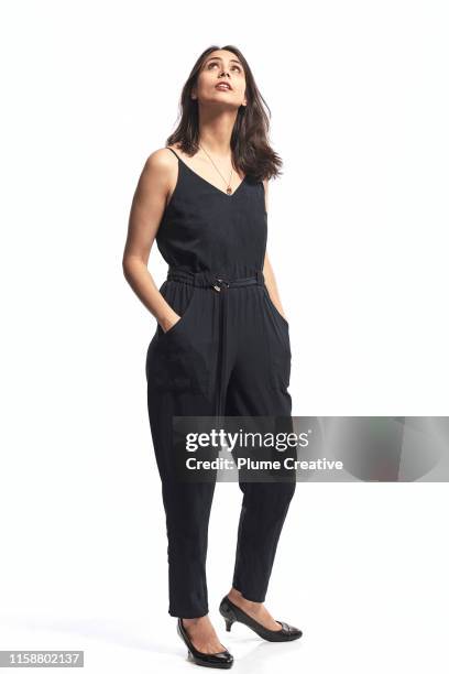 portrait of woman in studio - looking up stock-fotos und bilder