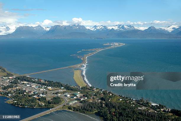 homer spit, baía de kachemak, alasca, eua - kachemak bay - fotografias e filmes do acervo