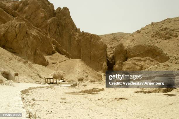 valley of the queens, thebes, luxor - valley of the queens stock pictures, royalty-free photos & images