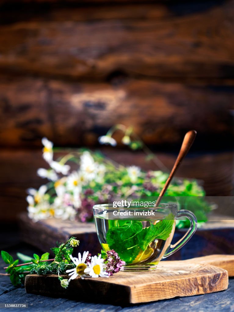 Herstellung von Kräutertee