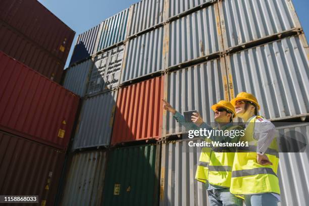 Digitalization Shipping Photos and Premium High Res Pictures - Getty Images