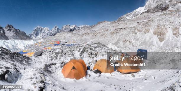 nepal, solo khumbu, everest base camp - mt everest base camp stock pictures, royalty-free photos & images