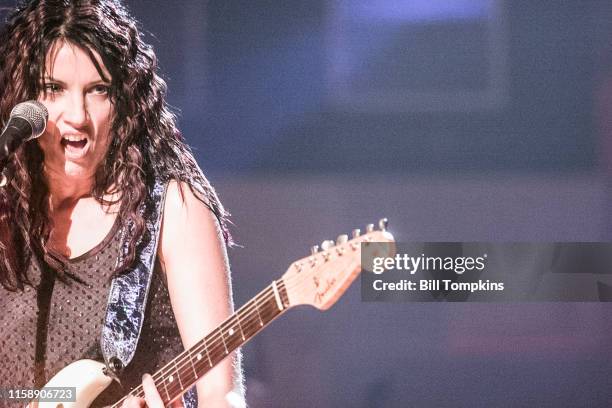 September 1999: MANDATORY CREDIT Bill Tompkins/Getty Images Merdith Brooks performing. September 1999 in Tulsa.