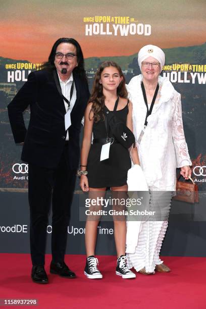 George DiCaprio with his wife Peggy Ann DiCaprio and Normandie DiCaprio during the premiere of "Once Upon A Time... In Hollywood" at CineStar on...