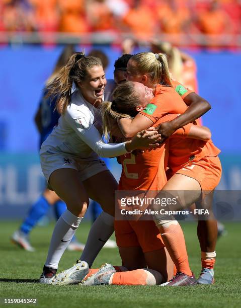Desiree Van Lunteren of the Netherlands celebrates with teammates Kika Van Es, Lize Kop and Liza Van Der Most after the 2019 FIFA Women's World Cup...