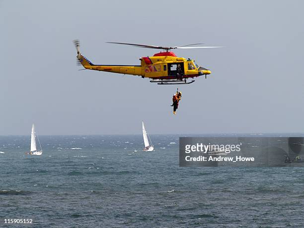 air sea rescue - kabelwinden stock-fotos und bilder