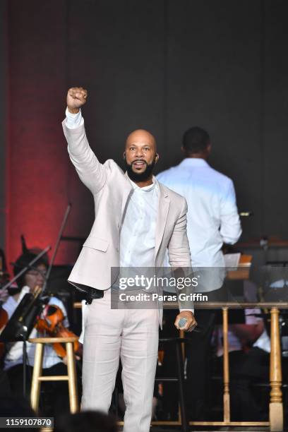 Common Rapper Show The Dapper Rapper Photos and Premium High Res Pictures - Getty Images