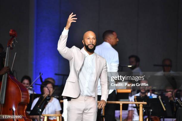 Common Rapper Show The Dapper Rapper Photos and Premium High Res Pictures - Getty Images