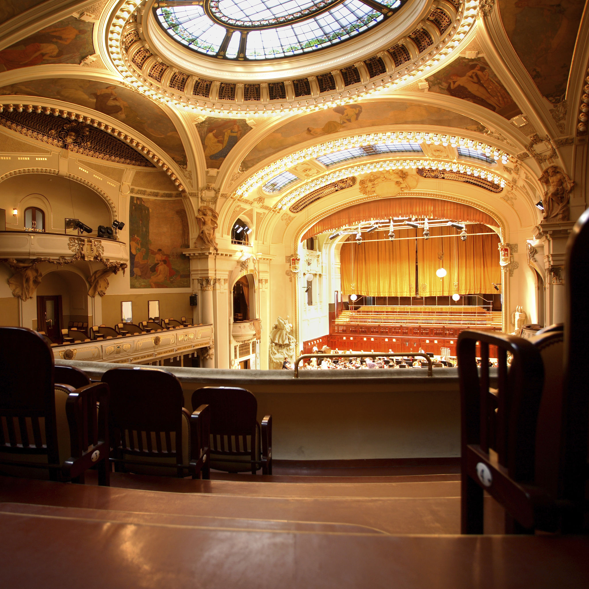 intimate prague venue