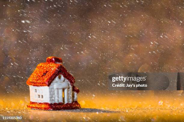 home at christmas in the snow - xmas tree snow lights silly stock pictures, royalty-free photos & images