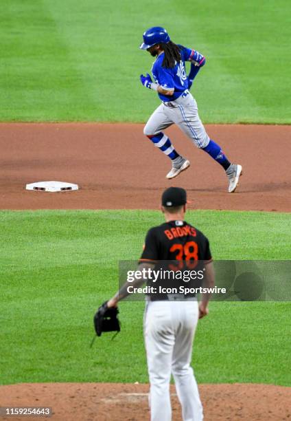 Toronto Blue Jays shortstop Freddy Galvis circles the bases after his fourth inning solo home run off of Baltimore Orioles starting pitcher Aaron...