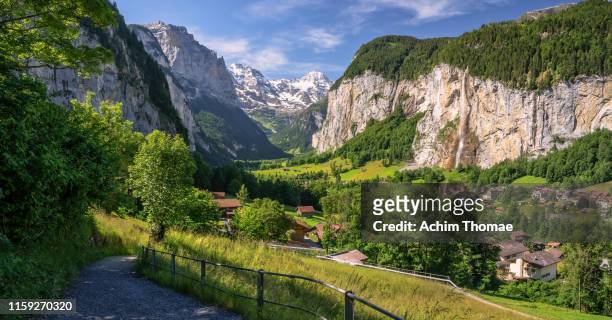 lauterbrunnen valley, berner oberland, switzerland, europe - lauterbrunnen stock pictures, royalty-free photos & images