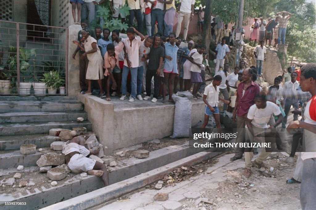 HAITI-PUTSCH-LYNCHING-STONING