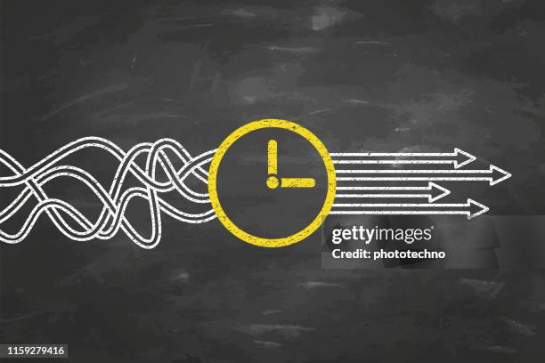 illustrazioni stock, clip art, cartoni animati e icone di tendenza di concetti della soluzione con tempo sullo sfondo della lavagna - tempo