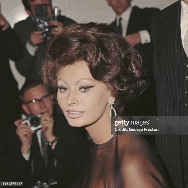 Italian actress Sophia Loren at the Savoy Hotel in London, England, for a press conference on her upcoming film 'A Countess from Hong Kong', 1st...