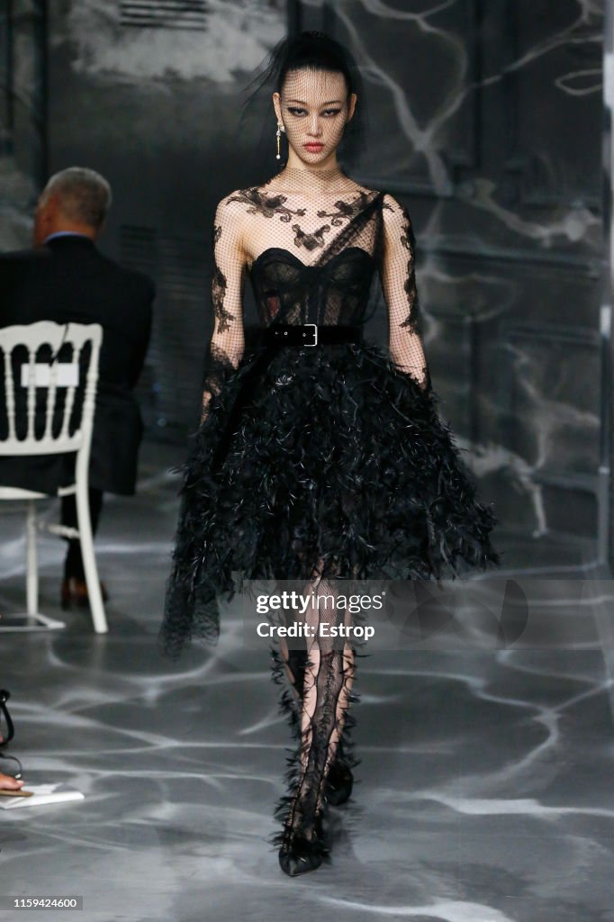 Christian Dior : Runway - Paris Fashion Week - Haute Couture Fall/Winter 2019/2020