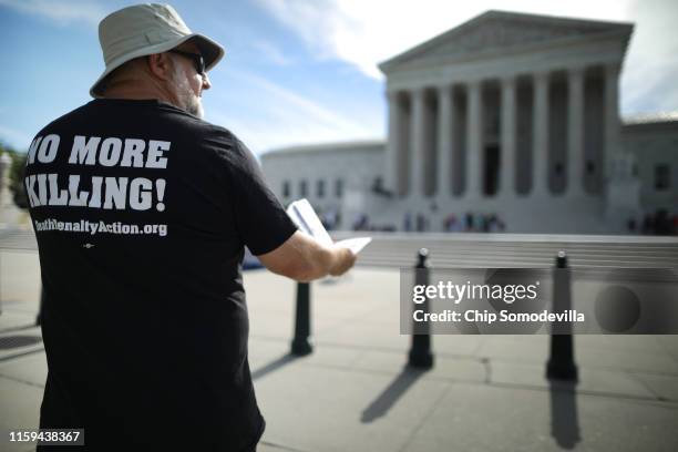 Abraham Bonowitz of Columbus, Ohio, joins fellow members of the Abolitionist Action Committee during an annual protest and hunger strike against the...