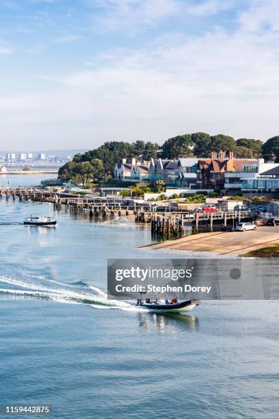 luxury houses on the sandbanks peninsula in poole harbour, dorset uk - sandbanks has some of the most expensive real estate in the uk. - sandbanks bildbanksfoton och bilder