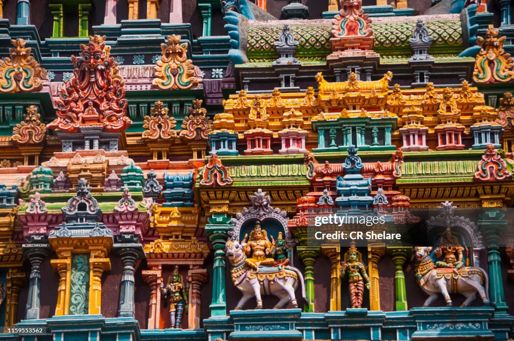 Carved sculpture on the external walls of the Meenakshi Temple