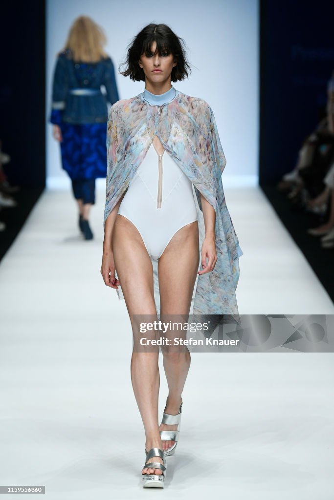 NEONYT - Show - Berlin Fashion Week Spring/Summer 2020