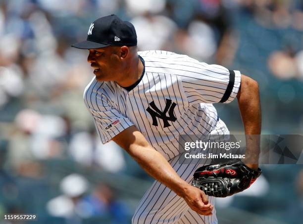 Former New York Yankee and 2019 Baseball Hall of Fame inductee Mariano Rivera participates during the teams Old Timers Day prior to a game between...