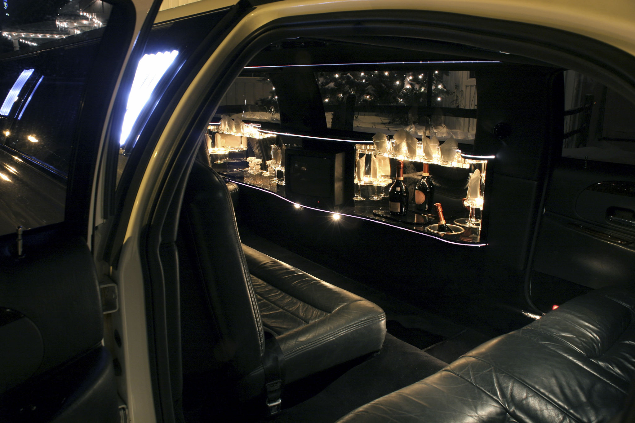 luxury limousine Chicago