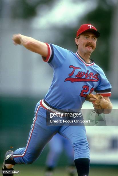 Pitcher Bert Blyleven of the Minnesota Twins pitches during a Major League Baseball game circa 1976. Blyleven played for the Twins from 1970-76 and...