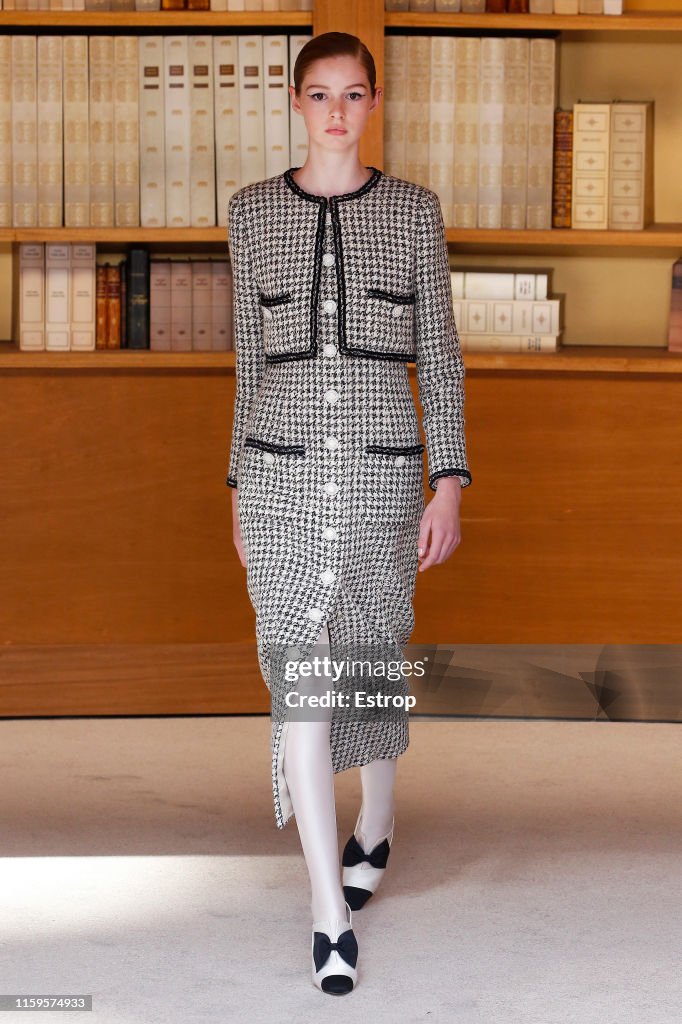 Chanel : Runway - Paris Fashion Week - Haute Couture Fall/Winter 2019/2020