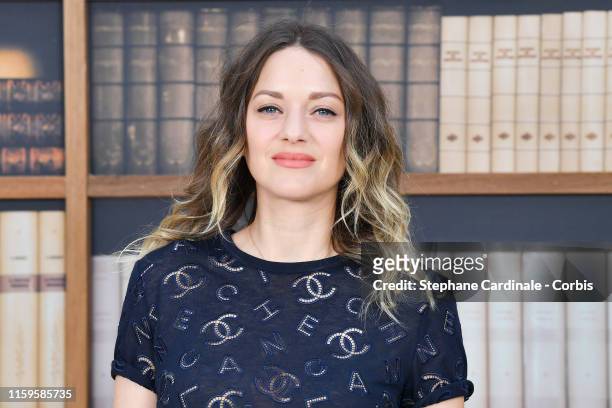 Marion Cotillard attends the Chanel photocall as part of Paris Fashion Week - Haute Couture Fall Winter 2020 at Grand Palais on July 02, 2019 in...