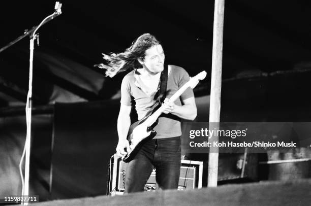 David Gilmour of Pink Floyd perfomrs on stage at Hakone Aphrodite, Japan, 6th August 1971.