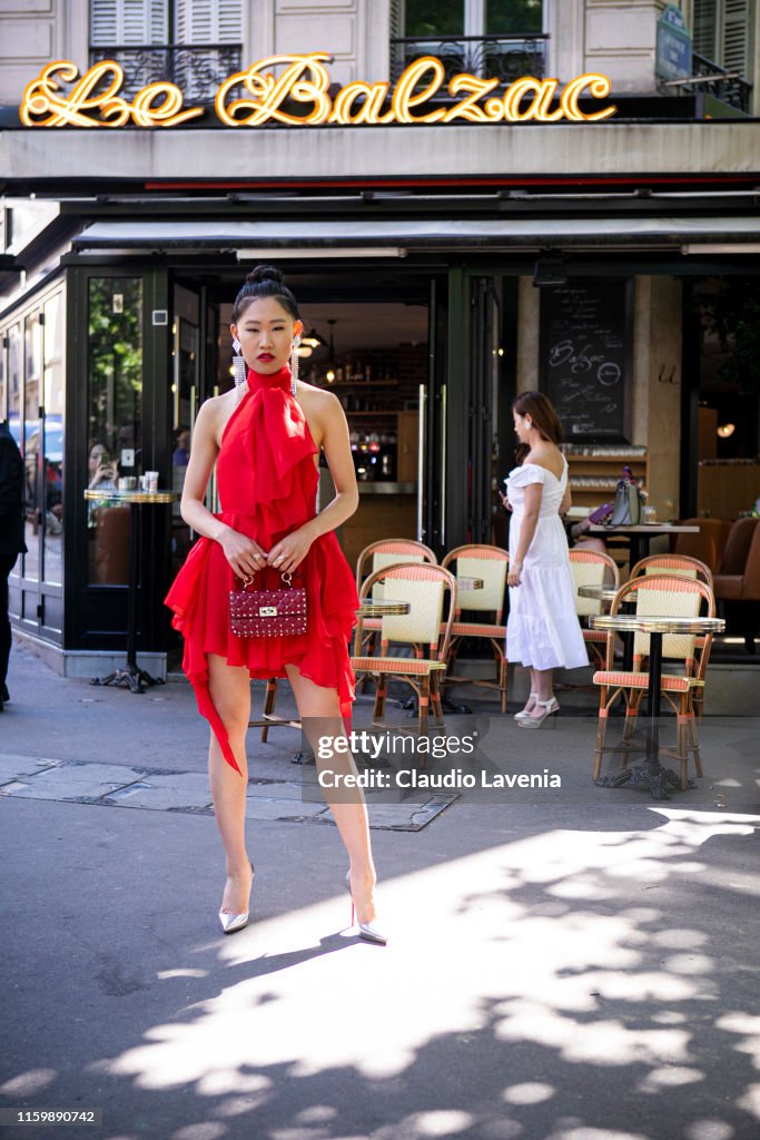 Street Style : Paris Fashion Week -Haute Couture Fall/Winter 2019/2020 : Day Four