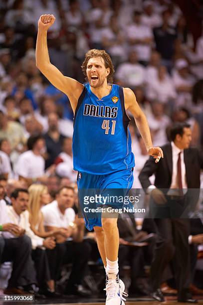 4,062 Dirk Nowitzki Finals Stock Photos, High-Res Pictures, and Images -  Getty Images