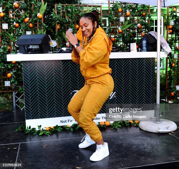 Simmy Sa Singer Simmy Photos and Premium High Res Pictures - Getty Images
