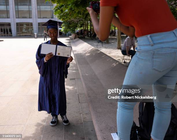 Maxine Grad 2,435 Lincoln High School Stock Photos, High-Res Pictures, and Images ...