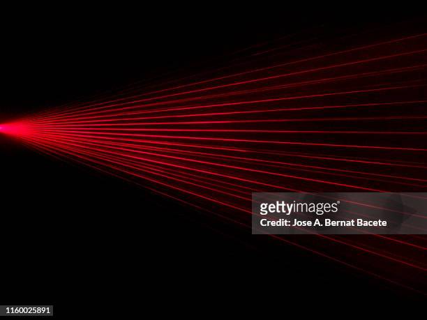 alarm of beams laser. - láser fotografías e imágenes de stock