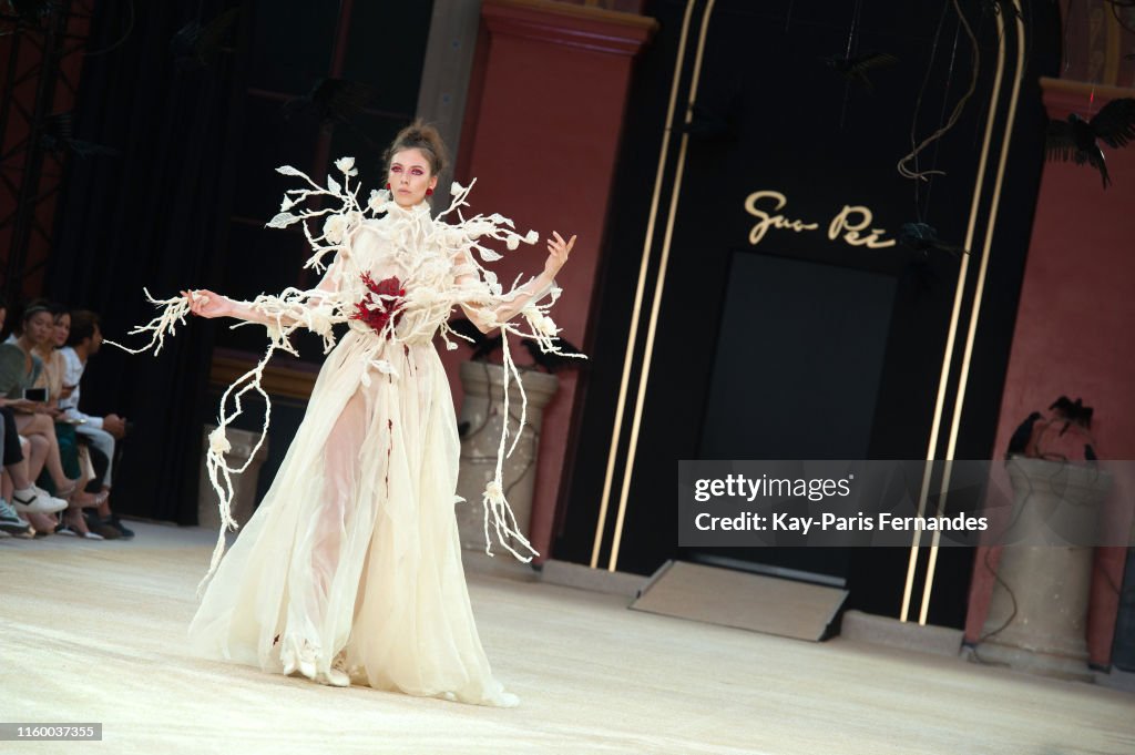 Guo Pei : Runway - Paris Fashion Week - Haute Couture Fall/Winter 2019/2020