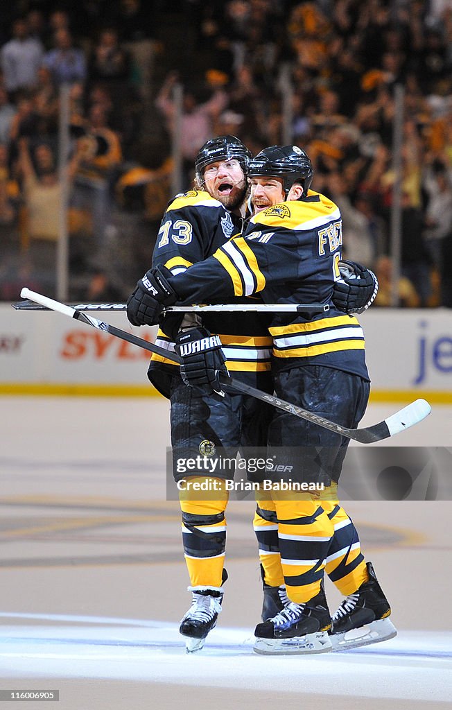 Vancouver Canucks v Boston Bruins - Game Six