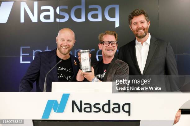Macaulay Culkin and Stewart Miller , co-founders of lifestyle media Bunny Ears, are the honorary bell ringers of the Nasdaq Closing Bell from the...