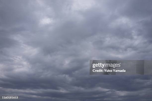 clouds typologies - nublado fotografías e imágenes de stock