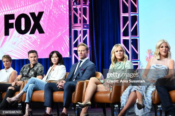 Gabrielle Carteris, Brian Austin Green, Shannen Doherty, Ian Ziering, Jennie Garth andTori Spelling of BH 90210 speak during the Fox segment of the...