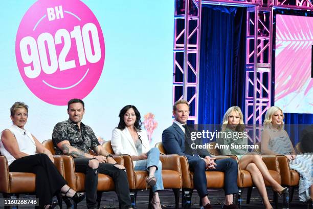 Gabrielle Carteris, Brian Austin Green, Shannen Doherty, Ian Ziering, Jennie Garth andTori Spelling of BH 90210 speak during the Fox segment of the...