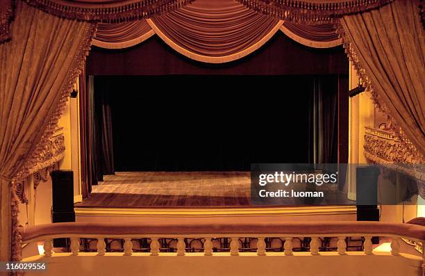 teatro clásico - stage fotografías e imágenes de stock