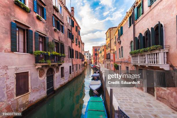 beautiful streets of venice and its canals - venetian bildbanksfoton och bilder