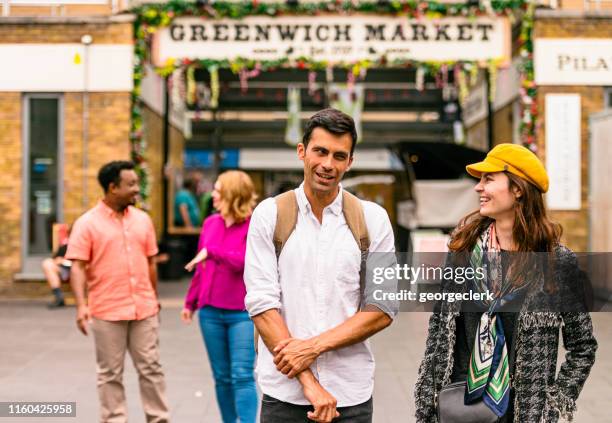 amigos em greenwich - greenwich london - fotografias e filmes do acervo