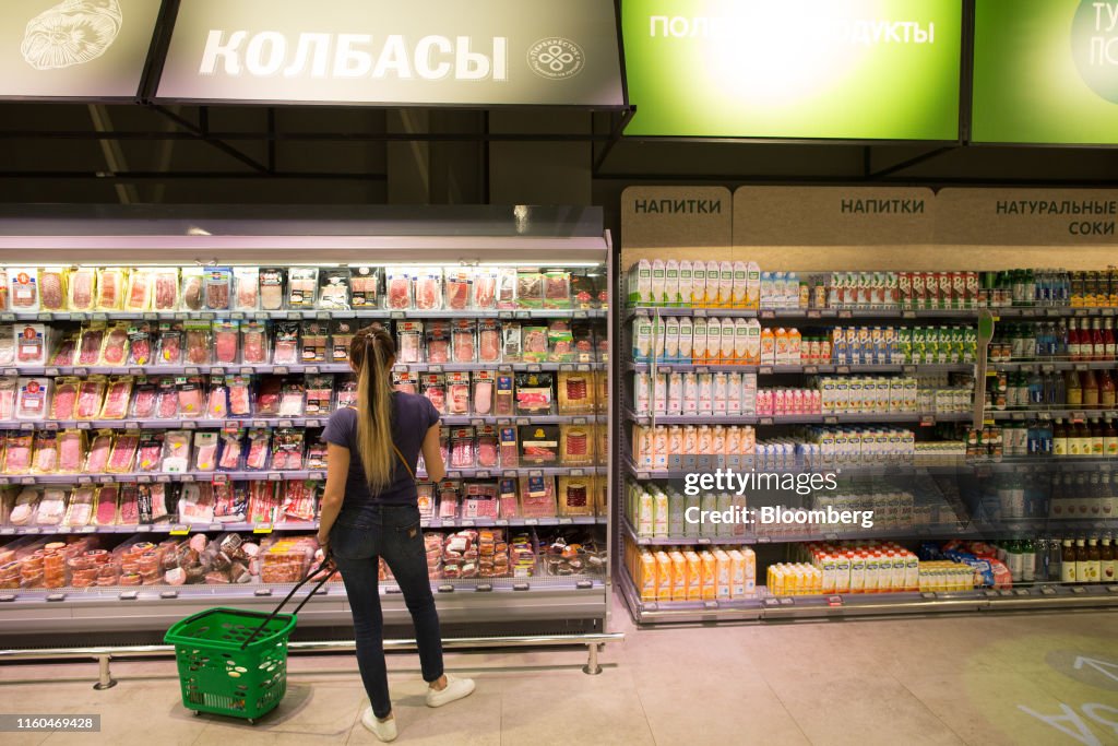 X5 Retail Group NV Perekrestok Store As Global Trade War Dashes Economic Pickup