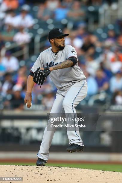 Hector Noesi of the Miami Marlins in action against the New York Mets at Citi Field on August 06, 2019 in New York City.