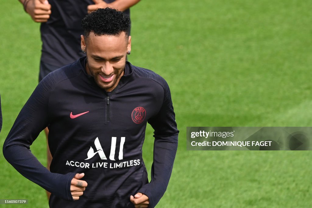 TOPSHOT-FBL-FRA-LIGUE1-PSG-TRAINING