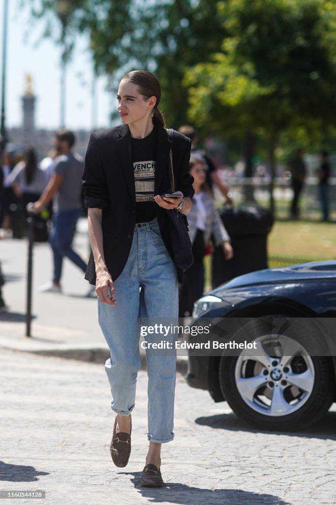 Street Style : Paris Fashion Week -Haute Couture Fall/Winter 2019/2020 : Day Three