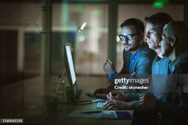 Computer Screen At Work 7,709 Glow Of Computer Screen Stock Photos, High-Res Pictures, and ...